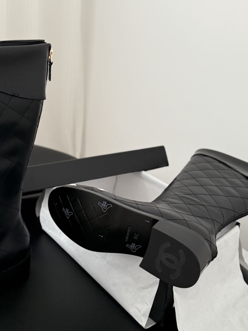 Ch**el boots